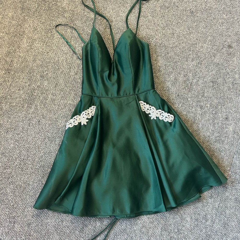 DARK GREEN HOCO DRESS